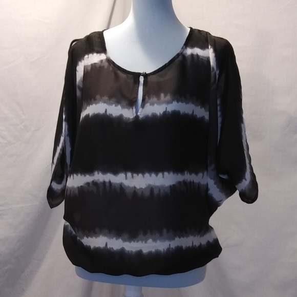 Converse OneStar Sheer Blouse - Picture 1 of 6